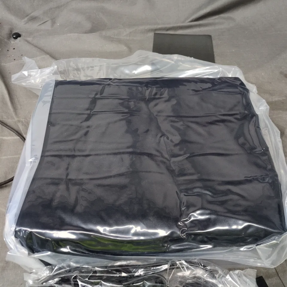 KEPLIN HEATED ELECTRIC THROW – BLACK & GREY
