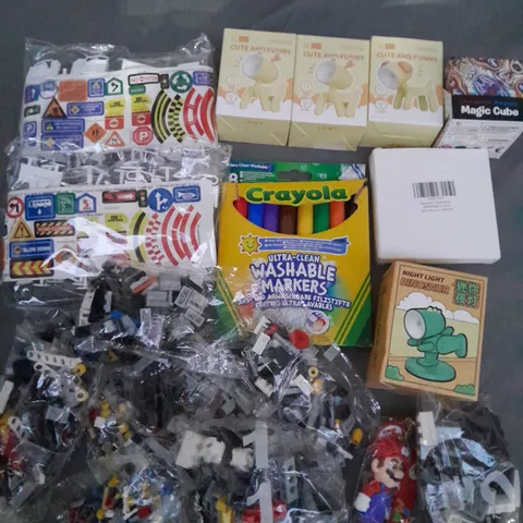 LOT OF ASSORTED TOY TO INCLUDE LEGO PACKS, MAGIC CUBES AND CUTE & FUNNY LAMPS