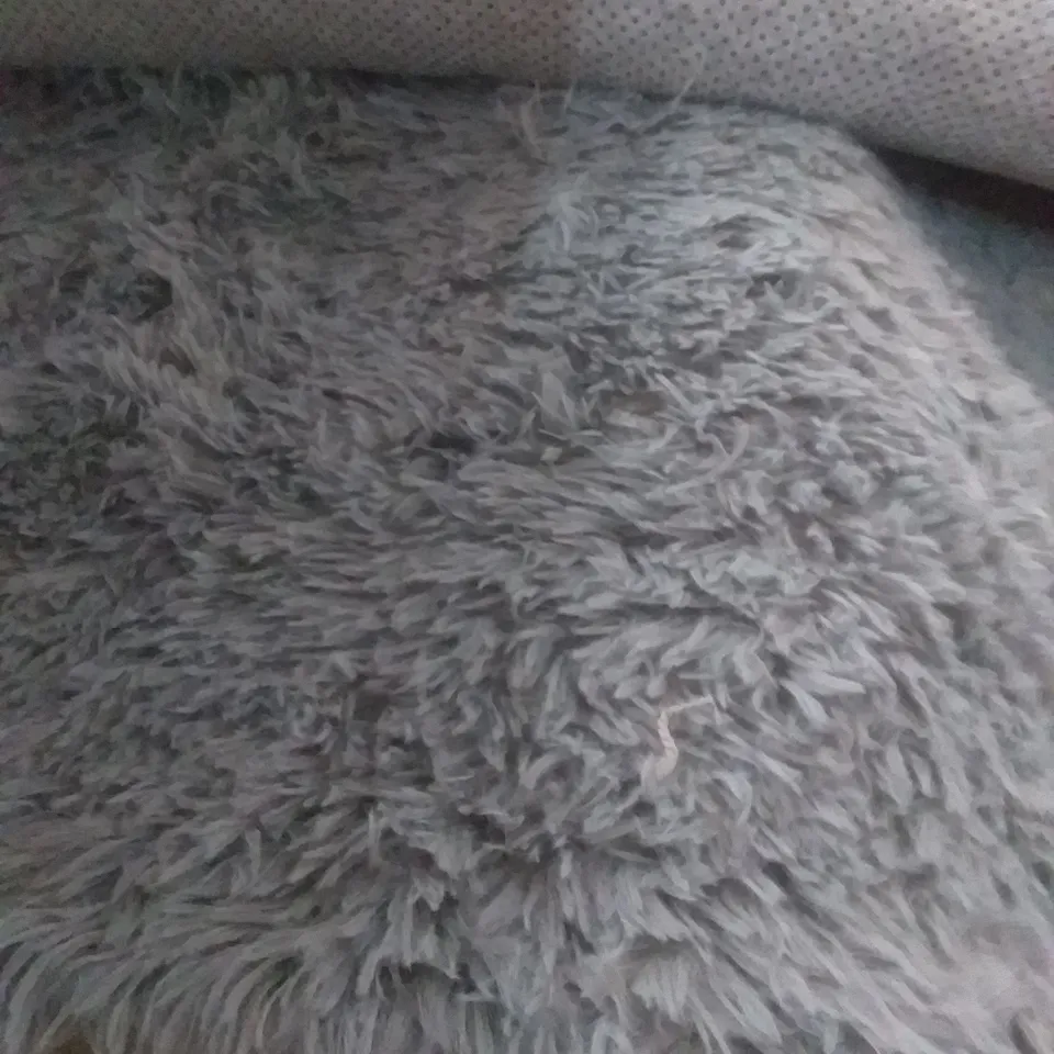 BUCKMAN FLUFFY HAND TUFTED GREY RUG - 200 X 290CM