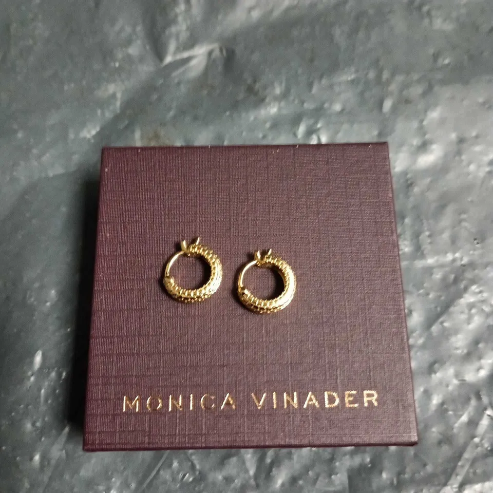 MONICA VINADER GOLD-TONE TEXTURED HOOP EARRINGS