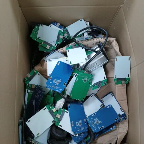 BOX OF APPROX 25 ASSORTED ELECTRICAL ITEMS, PARTS AND COMPONENTS