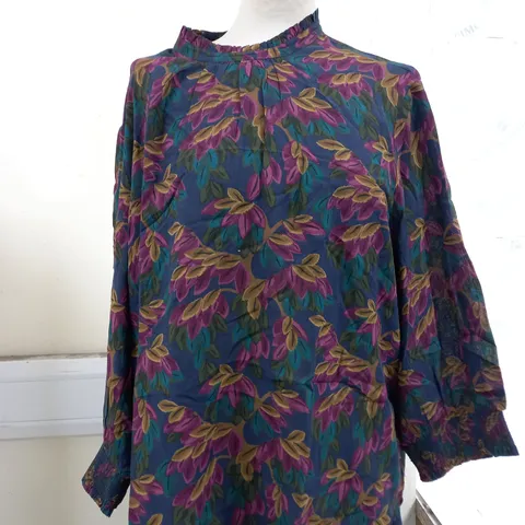 SEASALT CORNWALL ROMANTIC TOP IN TAPESTRY LEAVES MARITIME (UK 20)