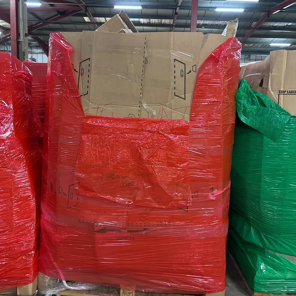 PALLET OF ASSORTED CONSUMER PRODUCTS TO INCLUDE: AIR FRYER, VACUUM CLEANER, VISOR COOKER HOOD, LAWN RAKE. TV MOUNT, GAMING MOUSE MAT ECT