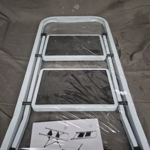 FOLDABLE STEP LADDERS - COLLECTION ONLY 
