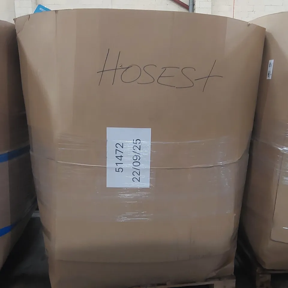PALLET CONTAINING A LARGE QUANTITY OF ASSORTED HOSE PIPES, POOL INFLATABLES ECT