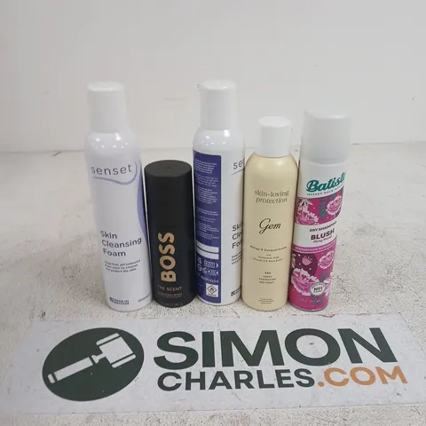 APPROXIMATELY 12 ASSORTED AEROSOLS TO INCLUDE BOSS THE SPRAY, BATISTE BLUSH, SENSET SKIN CLEANSING FOAM, ETC