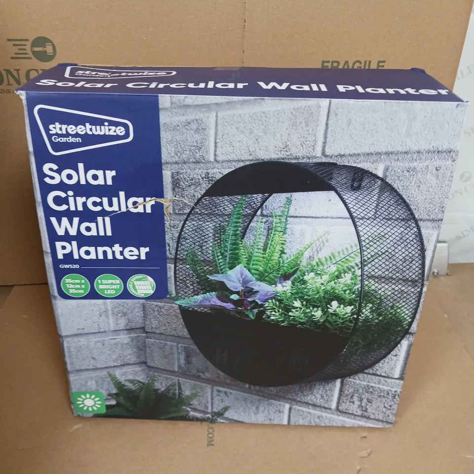 STREETWISE OVAL SOLAR WALL PLANTER