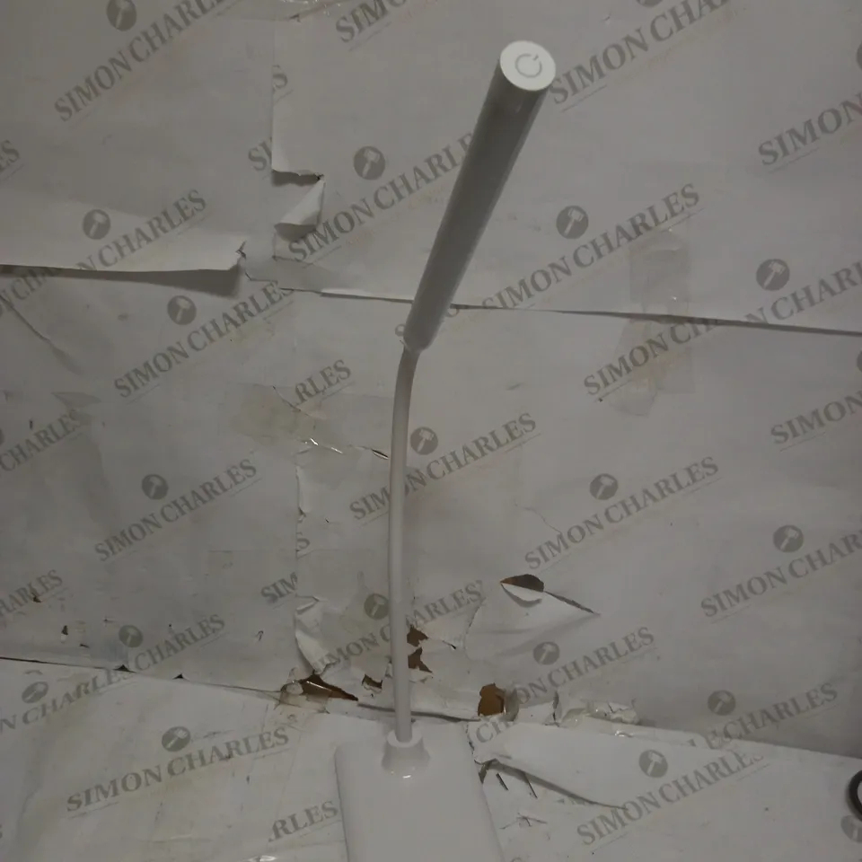 DAYLIGHT UNO TABLE LAMP