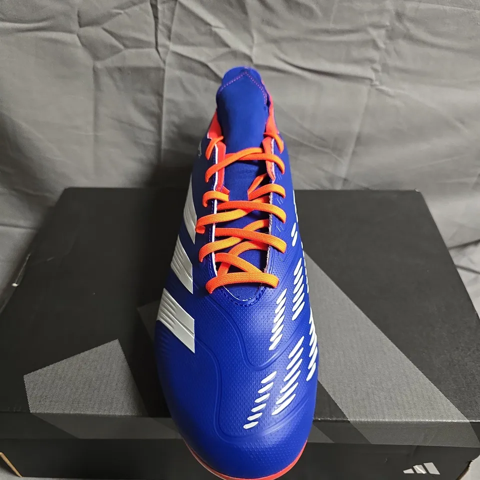 BOXED PAIR OF ADIDAS PREDATOR FOOTBALL BOOTS - UK SIZE 11.5