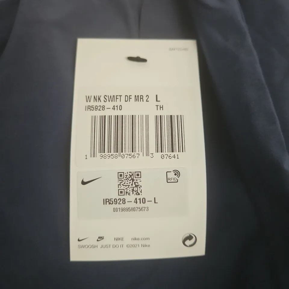 NIKE RUNNING WOMENS SWIFT SHORTS IN BLUE - L