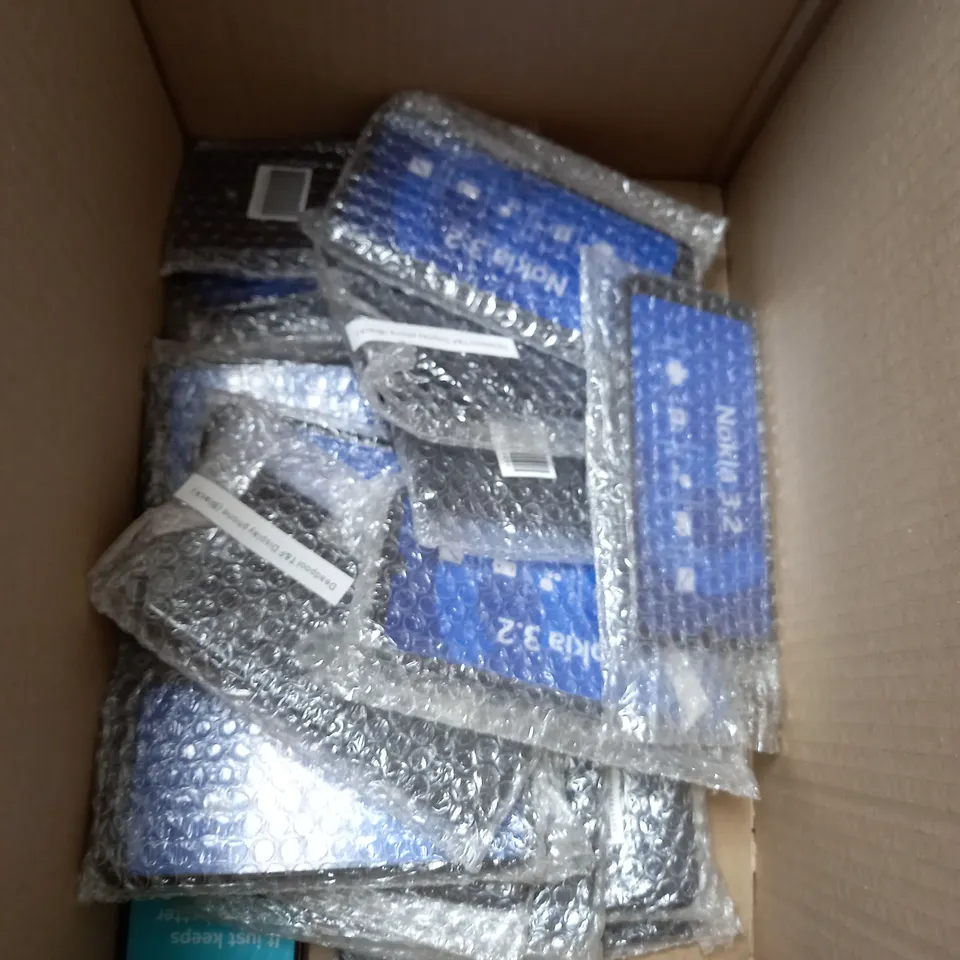 BOX OF APPROXIMETLY 20 NOKIA 3.2 DISPLAY PHONES 