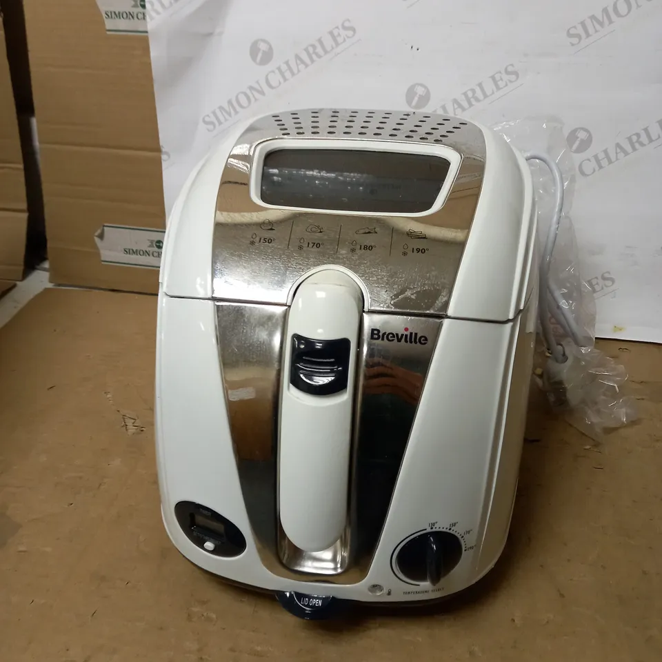 BREVILLE EASY CLEAN DIGITAL FRYER 