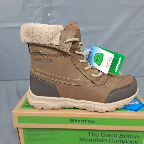 BOXED PAIR OF KARRIMOR EDMONTON LADIES WEATHERTITE WINTER BOOTS IN BROWN - UK 4