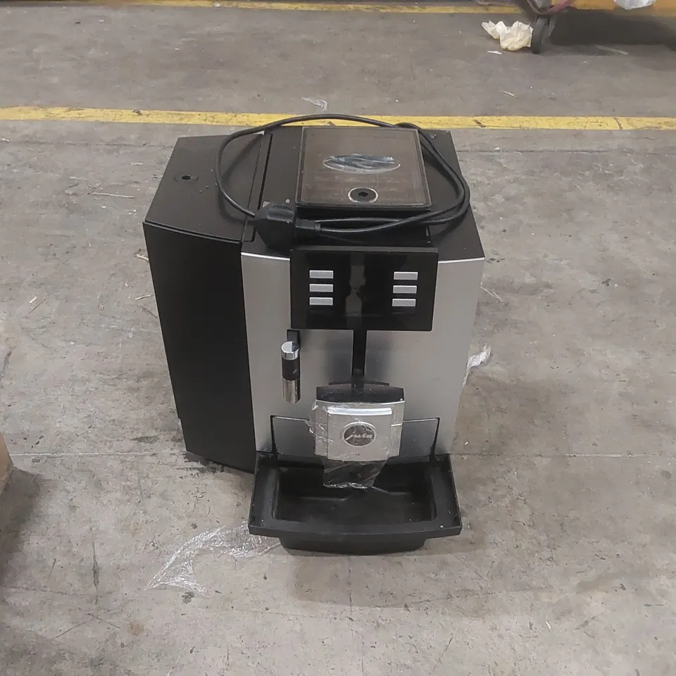 JURA JX8 PLATINUM COFFEE MACHINE