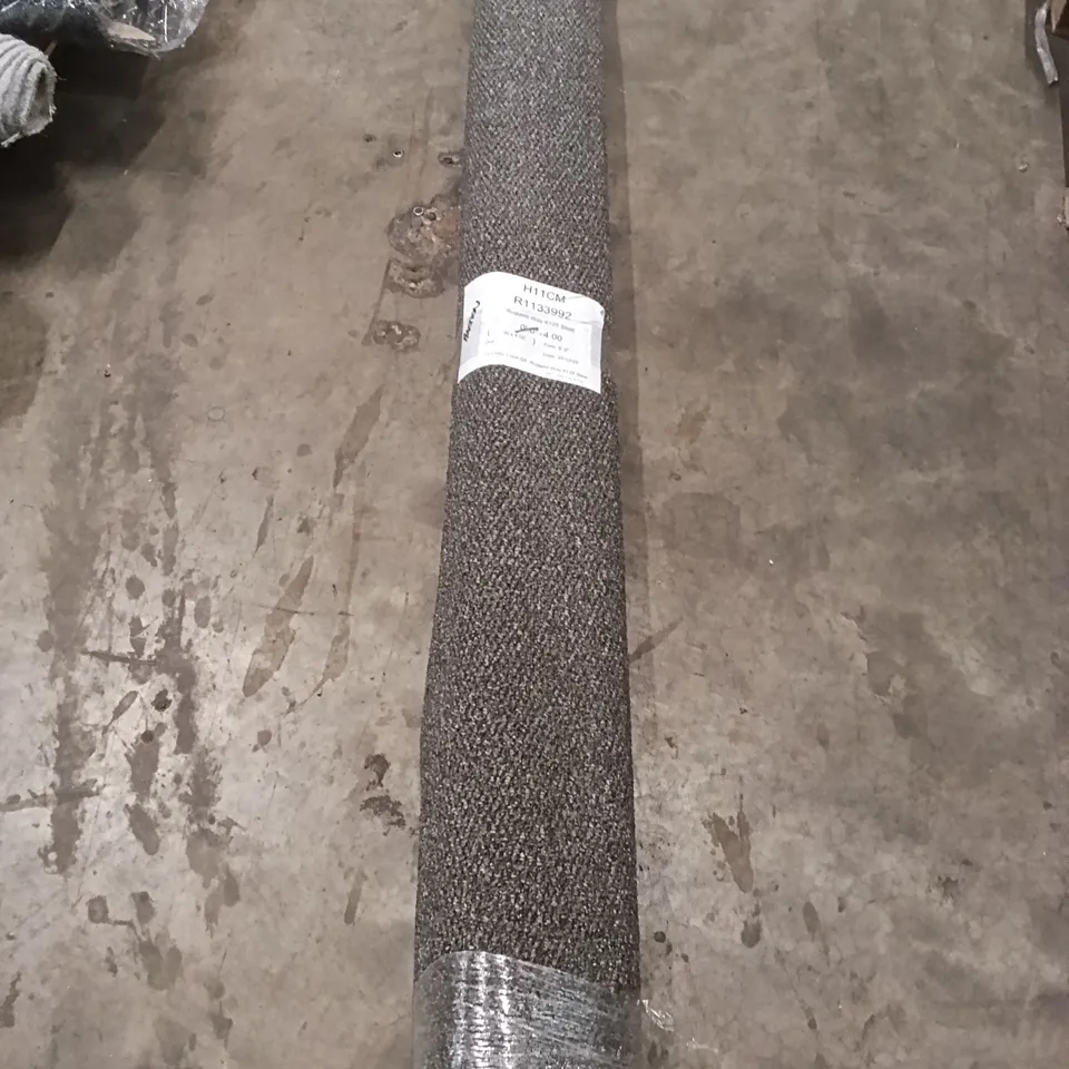 ROLL OF RUGGED WAY STEEL APPROX SIZE: 1.75M X 4.00M