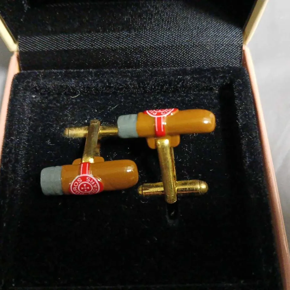 BOXED CUFF OFF BY MAG MOUCH EL PUROS CIGAR THEMED CUFFLINKS