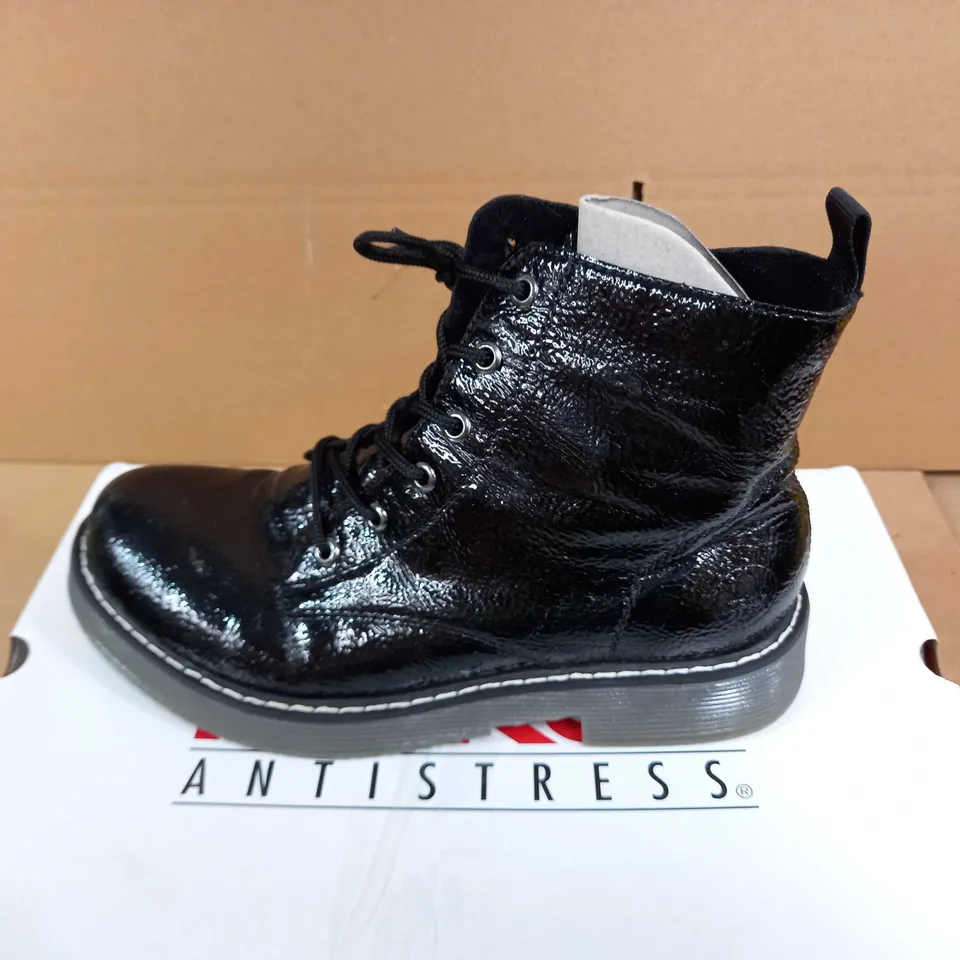 RIEKER BLACK LACE UP BOOTS - UK SIZE 6.5