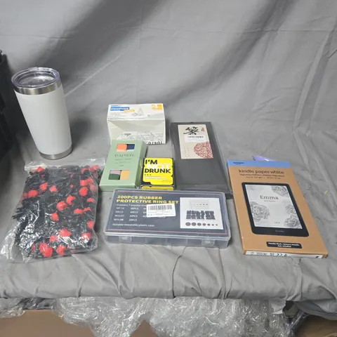 APPROXIMATELY 25 AMAZON KINDLE PAPERWHITE E-READER – BOXED WITH ACCESSORIES