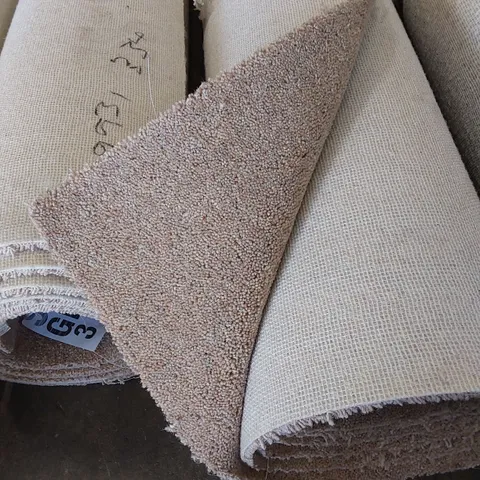 ROLL OF QUALITY DIM HEATHERS LIMESTONE CARPET // SIZE APPROX: 4m X 3.2m