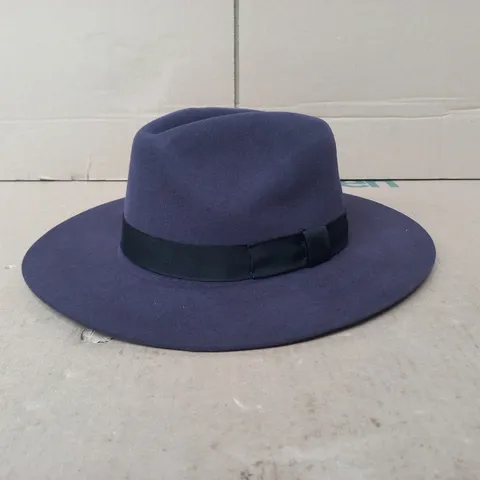 LAIRD HATTERS CASHMERE SUEDE WATER-REPELLENT FEDORA HAT IN PURPLE WITH BLACK RIBBON