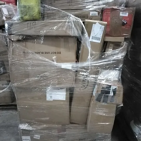 PALLET OF HOUSEHOLD ITEMS TO INCLUDE CHAIR, ELECTRIC FRYER,  NS SWITCH/ANDROID STEERING WHEEL AND OTHER ASSORTED ITEMS...