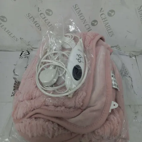 COZEE HOME FAUX FUR HEATED THROW IN PINK