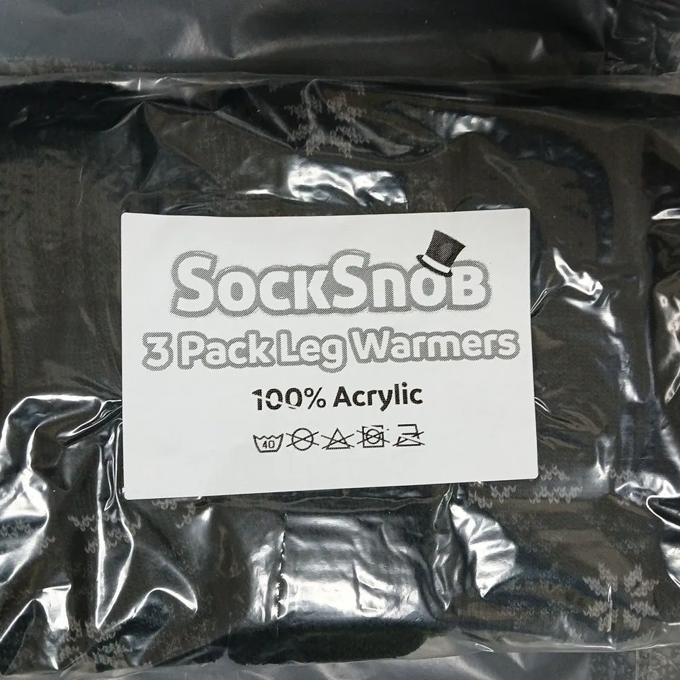 BOX OF APPROXIMATELY 20 BAGS TO INCLUDE 3 PAIRS OF LEG WARMERS IN BLACK - COLLECTION ONLY