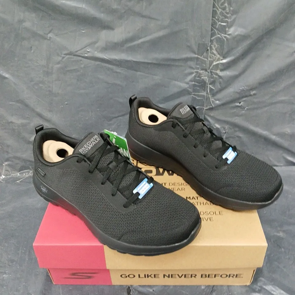 BOXED PAIR OF SKETCHERS GO WALK JOY BLACK UK 8