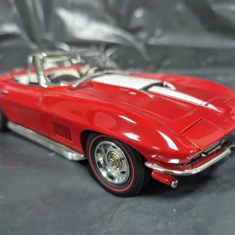 GM 1967 CORVETTE CONVERTIBLE MODEL REPLICA