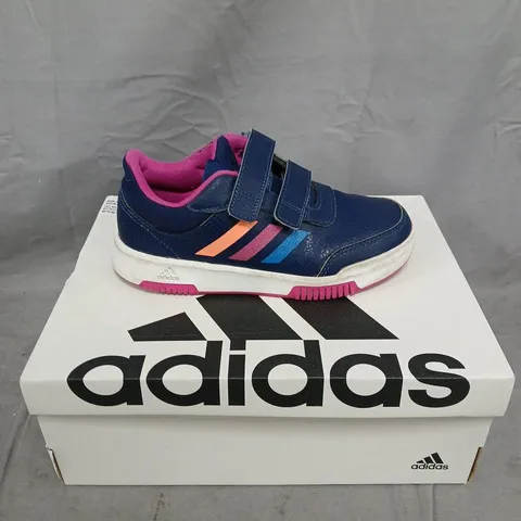 BOXED PAIR OF CHILDRENS ADIDAS TENSAUR SPORT 2.0 TRAINERS - CHILDRENS 13.5
