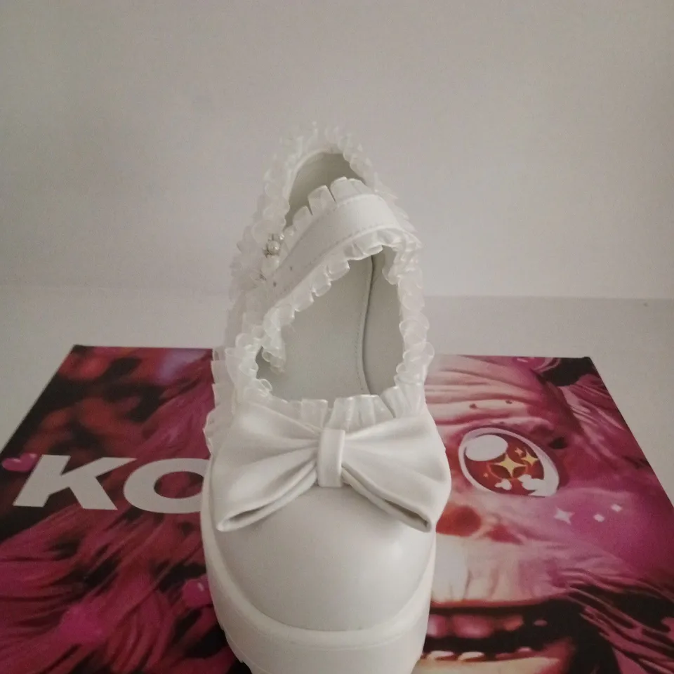 BOXED PAIR OF KOI TIRA RUFFLE MARY JANES – PORCELAIN DELIGHT EDITION, UK SIZE 5