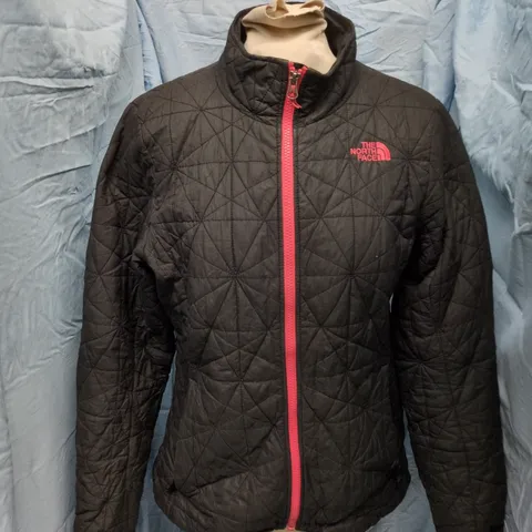 THE NORTH FACE WOMEN'S QUILTED JACKET – BLACK WITH PINK ZIP