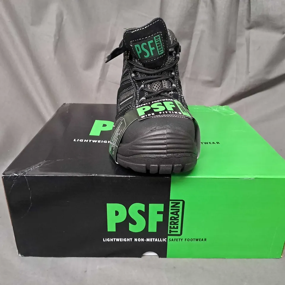 BOX OF APPROXIMATELY 10 BOXED PAIRS OF PSF terrain non-metallic SAFETY BOOTS IN BLACK SIZE 5