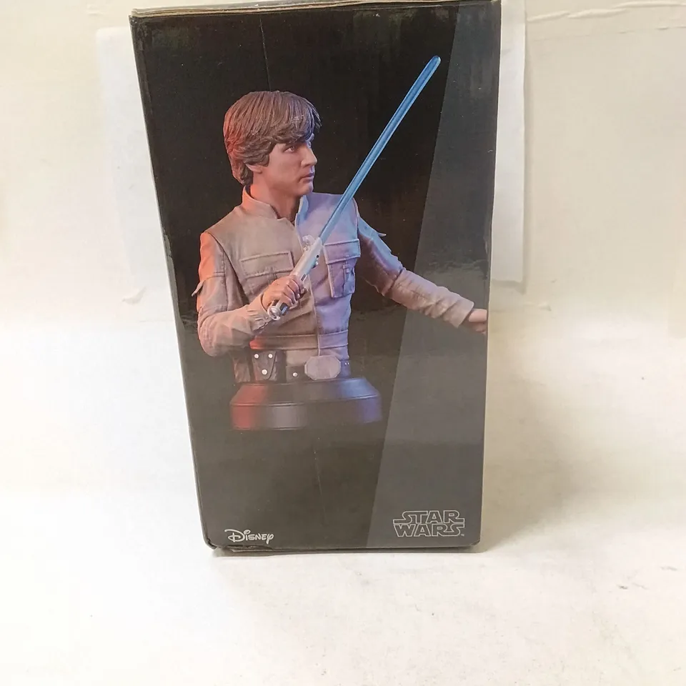 STAR WARS LUKE SKYWALKER (BESPIN) 1:6 SCALE MINI-BUST – BOXED