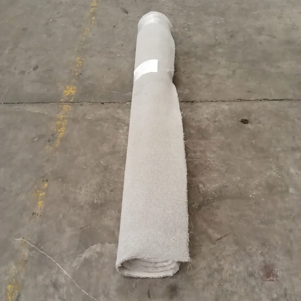 ROLL OF QUALITY COMFORT TWIST BRUME CARPET // APPROX SIZE; 2.1 x 5m
