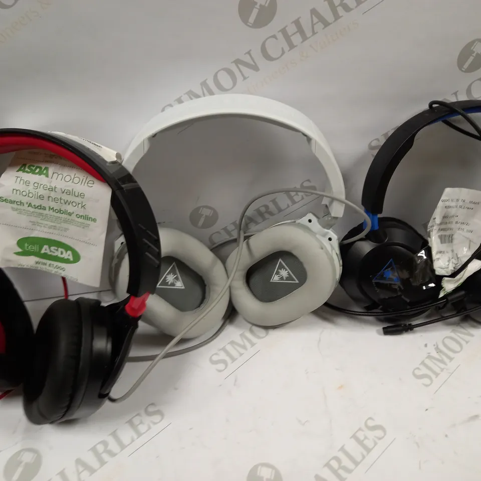 LOT OF 10 LOOSE TURTLE BEACH HEADPHONES TOO INCLUDE RECON 50 , 70 ETC