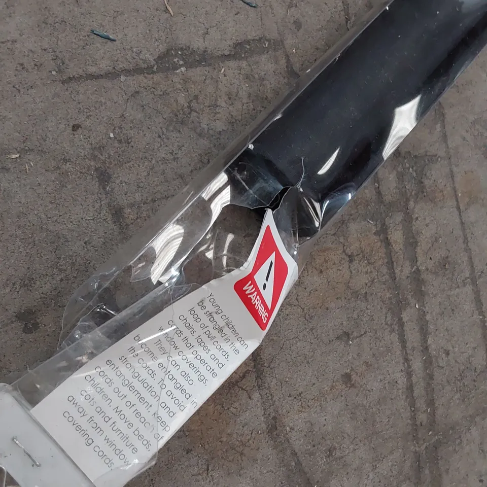 BLACK OUR ROLLER BLIND W182cm