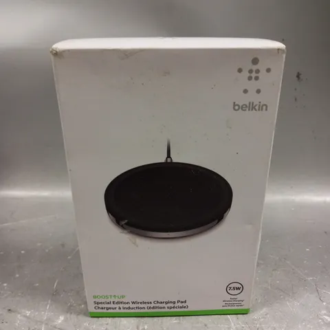 BOXED BELKIN BOOST UP WIRELESS CHARGING PAD