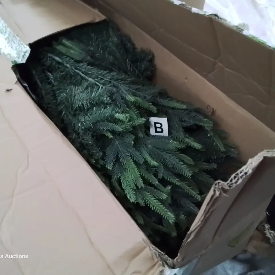 BOXED 6' SHERWOOD REAL LOOK FULL TREE