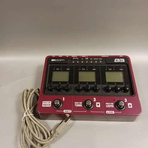 BOXED ZOOM B3 BASS EFFECTS & AMP SIMULATOR
