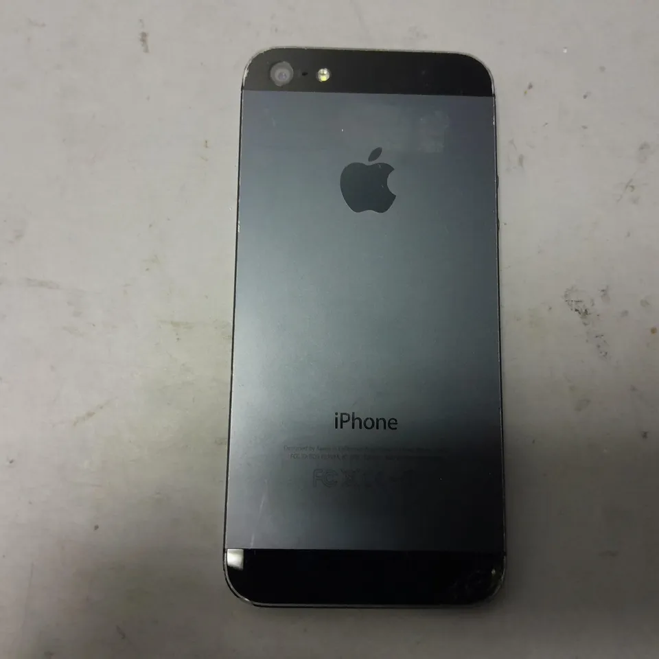 APPLE IPHONE 5 (A1429) SMARTPHONE 