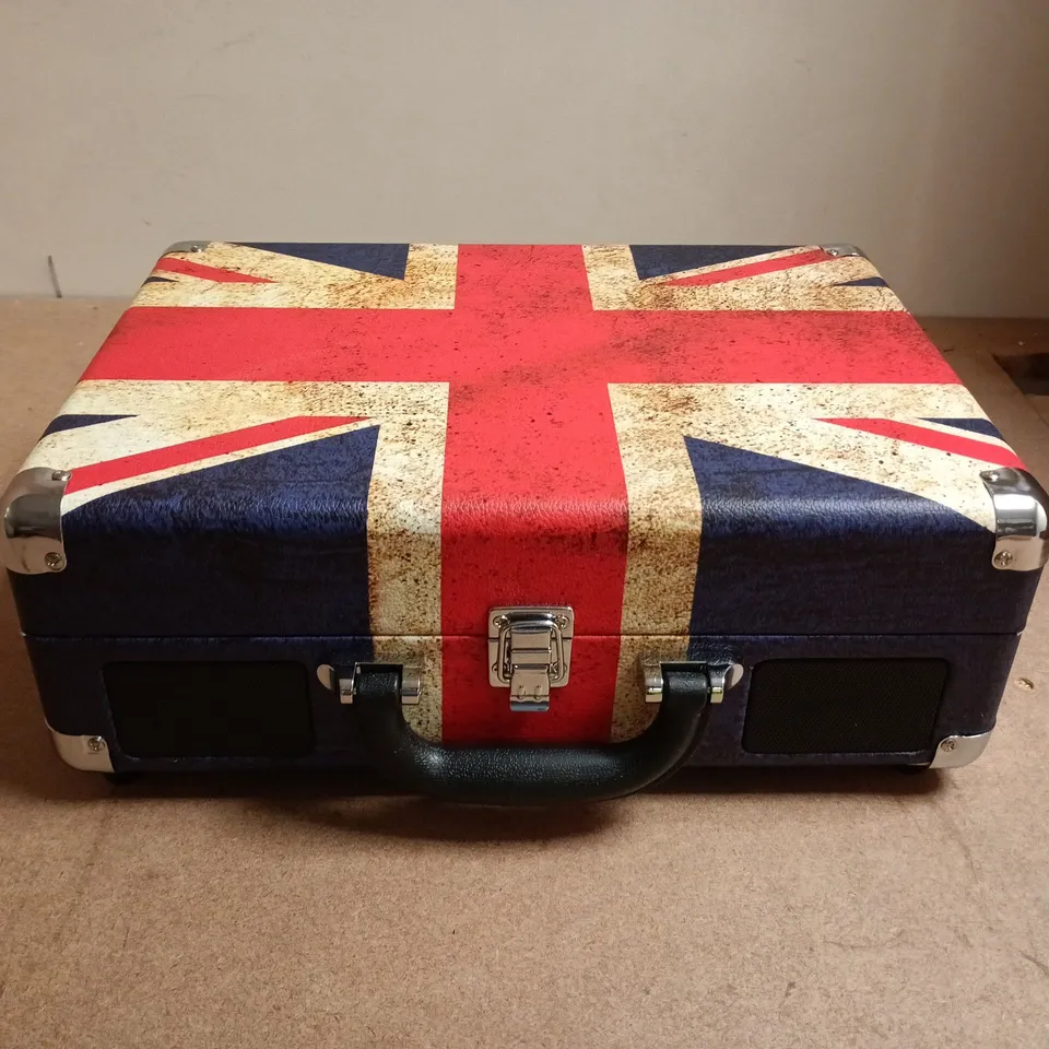 VICTROLA THE JOURNEY SUITCASE RECORD PLAYER – UNION JACK CASE