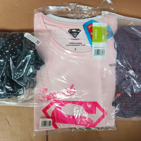 APPROXIMATELY 20 ASSORTED CLOTHING AND FASHION PRODUCTS IN VARIOUS STYLES AND SIZES - COLLECTION ONLY
