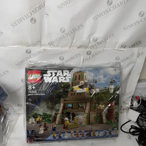 LEGO YAVIN 4 REBAL BASE