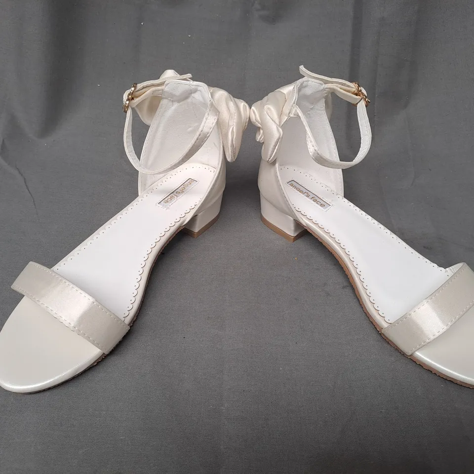 BOXED PAIR OF ANGEL'S FACE OPEN TOE BRIDAL SANDALS IN IVORY EU SIZE 35