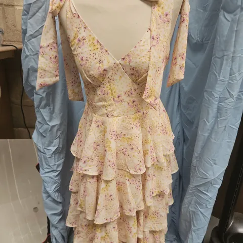 PRETTY LAVISH FLORAL PRINT WRAP DRESS β WOMENβS UK 10 (US 6 / EU 38) MADE IN CHINA