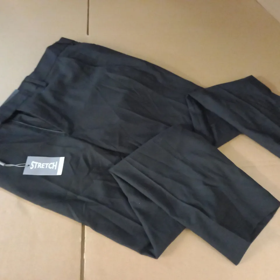 MOSS BLACK CROPPED TROUSERS - 32S