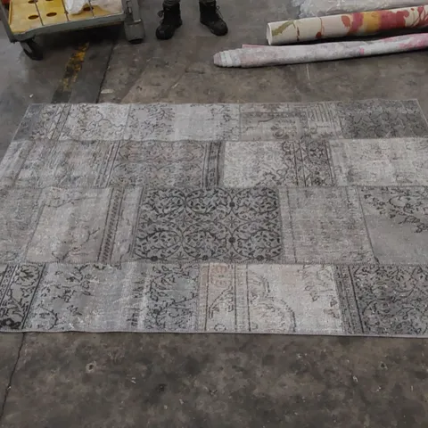 SIESTA EKOHALI RUG - GREY // APPROX SIZE: 155 X 230cm