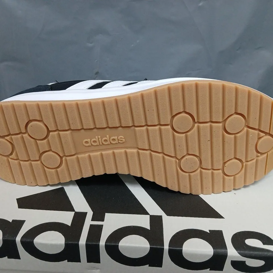 ADIDAS RUN 70S 2.0 SIZE 9