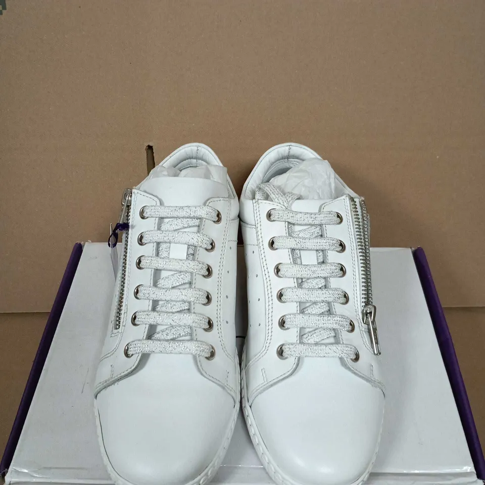 BOXED PAIR OF LOTUS PEDRINA WHITE LEATHER TRAINERS - UK SIZE 4